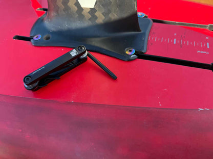 Sea Shackle™ Foil Tool